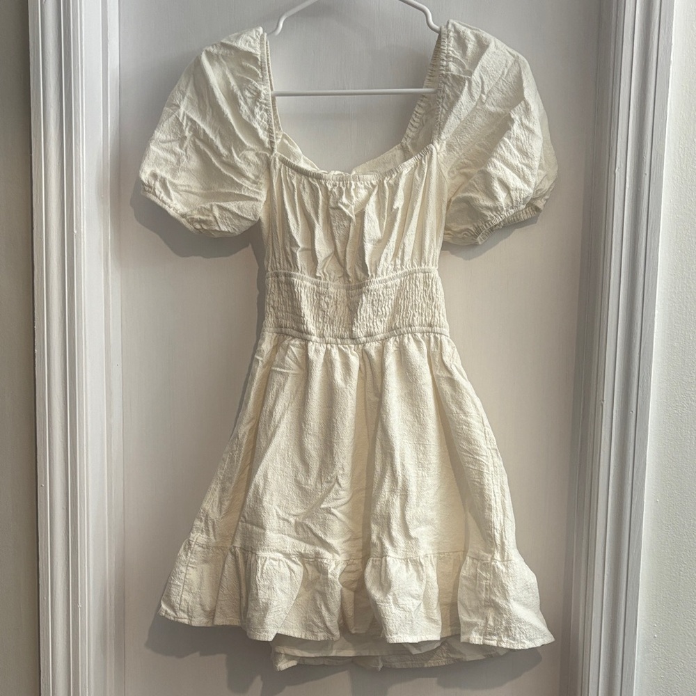 Elegant Cream Puff Sleeve Dress